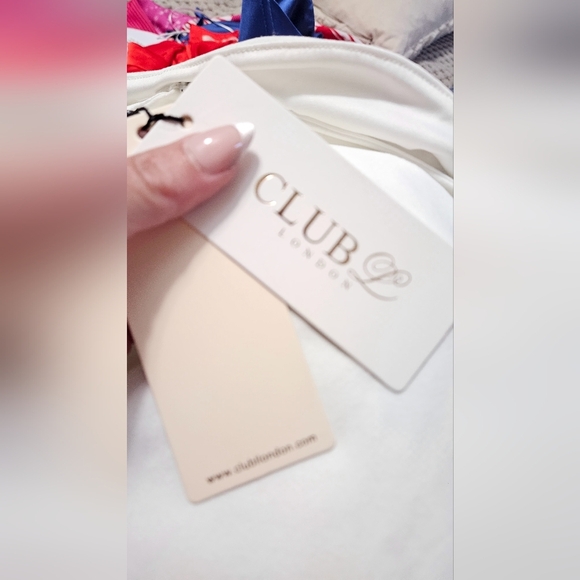 CLUB L LONDON White Bardot Puff-Sleeve Midi Dress. Size US 4 NWT - Picture 6 of 14